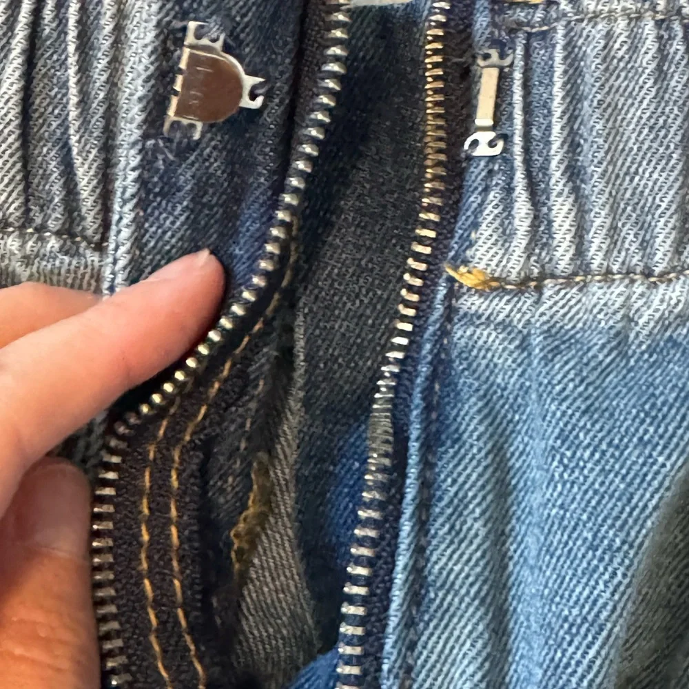 Mustard Seed Elastic Waist High Rise Denim Shorts Women's Medium Blue Distressed - Picture 10 of 16